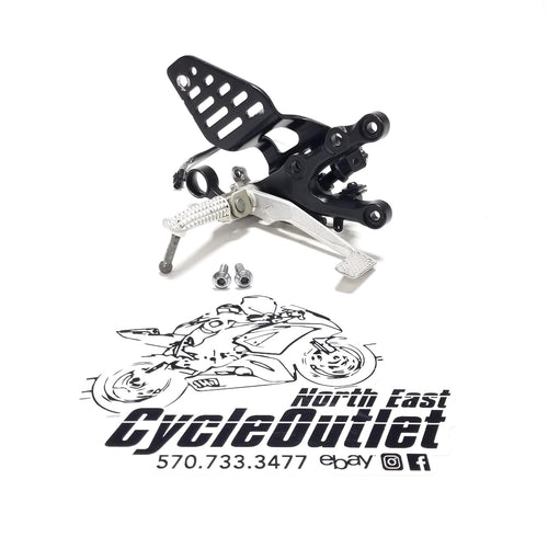 2008 08-16 YAMAHA YZF R6 RIGHT REARSET REAR SET DRIVER FOOT PEG REST STOP